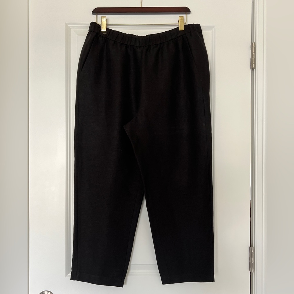 Eileen Fisher lightweight lycocell and linen blend black Excellent condition